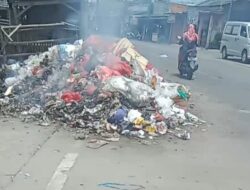 Sampah di Pasar Jayanti, Makan Badan Jalan Nasional Diduga UPTD II Balaraja dan Pemerintah Kecamatan Jayanti Tutup Mata