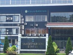 Buruknya pelayanan di RSUD provinsi Banten di nilai lambat dalam penanganan di ruang perawatan pasien,