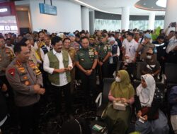 Kapolri Tinjau Langsung Kondisi Pelayanan Pemudik di Dermaga 1 Pelabuhan Merak