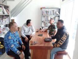 Tingkatkan Kerja Sama Yang Baik, Babinsa Komsos Dengan Kepala Desa dan Kepala Dusun