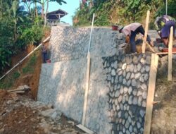 Klarifikasi Pembangunan TPT di Kp Cihurang Desa Pulosari Kecamatan Kalapanunggal