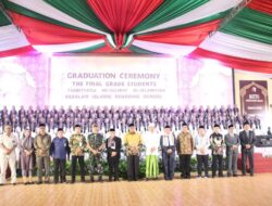 WISUDA ANGKATAN KE 24 PONDOK MODERN ASSALAM PUTRI, BUPATI TEKANKAN PENGAMALAN ILMU DI MASYARAKAT