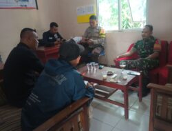 Tingkatkan Kerja Sama Yang Baik, Babinsa Komsos Bersama Babinkamtibmas dan Karang Taruna