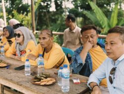 Ketua AMS Kabandungan Otoy Iskandar dan Ketua BPPKB Banten PAC Kabandungan Hermawan Hadiri Turnamen Voli Asjap Cup