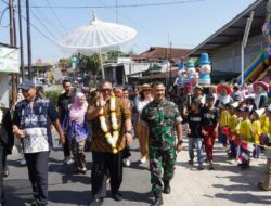 KIRAB BUDAYA HARI JADI DESA SASAGARAN, BUPATI MARWAN APRESIASI KEKOMPAKAN MASYARAKAT
