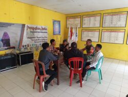 Kompak, Babinsa Dan Bhabinkamtibmas Komsos Bersama Dengan Para Kadus