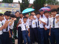 Dukung Program Asta Cita Danrem 061/Sk Brigjen TNI Faisol Izuddin Karimi,S.E. dan Ibu Ketua Persit Koorcab Rem 061 PD III/Siliwangi, Membagikan 1000 Paket Makan Bergizi Gratis