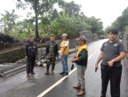 DANDIM 0622/Kab.Sukabumi Pimpin Langsung Pembuatan Jembatan Bailey di Cihaur Desa Sangrawayang Kec. Simpenan Kab. Sukabumi
