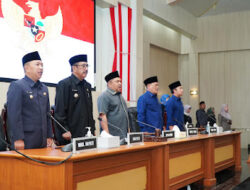 Penyampaian Tanggapan dan/atau Jawaban Bupati terhadap Pandangan Umum Fraksi-Fraksi DPRD mengenai  Raperda tentang Perubahan Nomenklatur dan Perubahan Badan Hukum Perumda BPR Sukabumi menjadi PT. Bank Perekonomian Rakyat Sukabumi (Perseroda); dan Pengumuman dan Penetapan Penugasan Komisi Untuk Membahas Raperda.