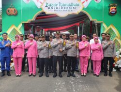 Tebar Kebahagiaan, Kapolda Banten Salurkan Baksos dan Gelar Bazar Ramadhan Sembako Murah