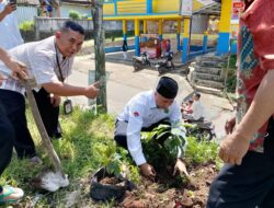 KANTOR URUSAN AGAMA KEC KALAPANUNGAL MELAKSANAKAN KEGIATAN HARi BUMI 2025 PENANAMAN SEJUTA POHON MATOA SEINDONESIA