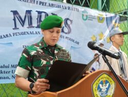 DORONG SISWA BARU SMAN 1 PALABUHANRATU, DANDIM 0622/KAB. SUKABUMI HARUS JADI GENERASI EMAS 2045