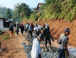 Satgas TMMD ke-125 Genjot Pengaspalan Jalan Kp. Sampalan – Kp. Cimanggu 2, Capai 78%