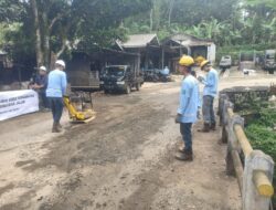 Star Energy Geothermal Salak, Ltd. Melalui JO. PT Timas Suplindo dan PT Rekayasa Industri Lakukan Perbaikan Jalan Berlubang di Kalapanunggal dan Kabandungan