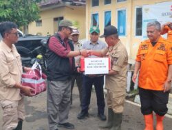 BUPATI TINJAU LANGSUNG LOKASI BANJIR, PASTIKAN PENANGANAN DILAKUKAN CEPAT DAN EFEKTIF