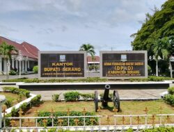 Koalisi Badak Bersatu Banten Geruduk Kantor Bupati Serang, Soroti Dugaan Korupsi di RSUD dr Drajat Prawiranegara