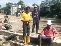 Bukti Nyata Guyub Rukun! Warga dua Kampung Di Kabupaten Sukabumi Kompak Gotong Royong