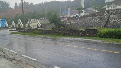 Perataan tanah komersil Perumahan milik Dewan Provinsi Banten dikeluhkan warga