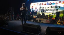 PESTA RAKYAT SEREN TAUN DESA PULOSARI KEMBALI DIGELAR, RIBUAN WARGA PADATI HALAMAN KANTOR DESA