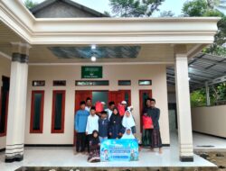 Tumbuhkan Kepedulian, Pengurus Majlis Taklim Nurul Mukhlisin Gelar Santunan Anak Yatim dari Hasil “Rereongan”