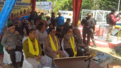 Bupati Asep Japar Resmikan Jembatan Kamandoran RW 009 Desa Karang Tengah Cibadak